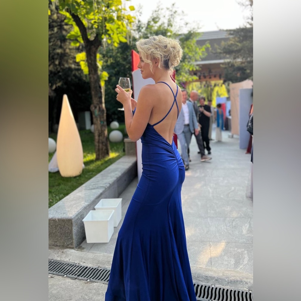 Long blue dress! Perfect for weddings or events!